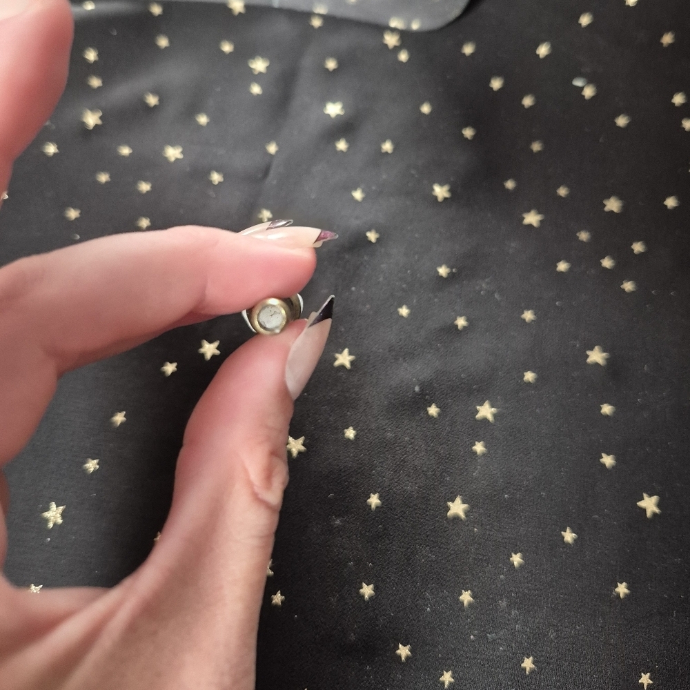 Itty Bitty Bullet Quartz Charm Wand - Picture 5 of 6
